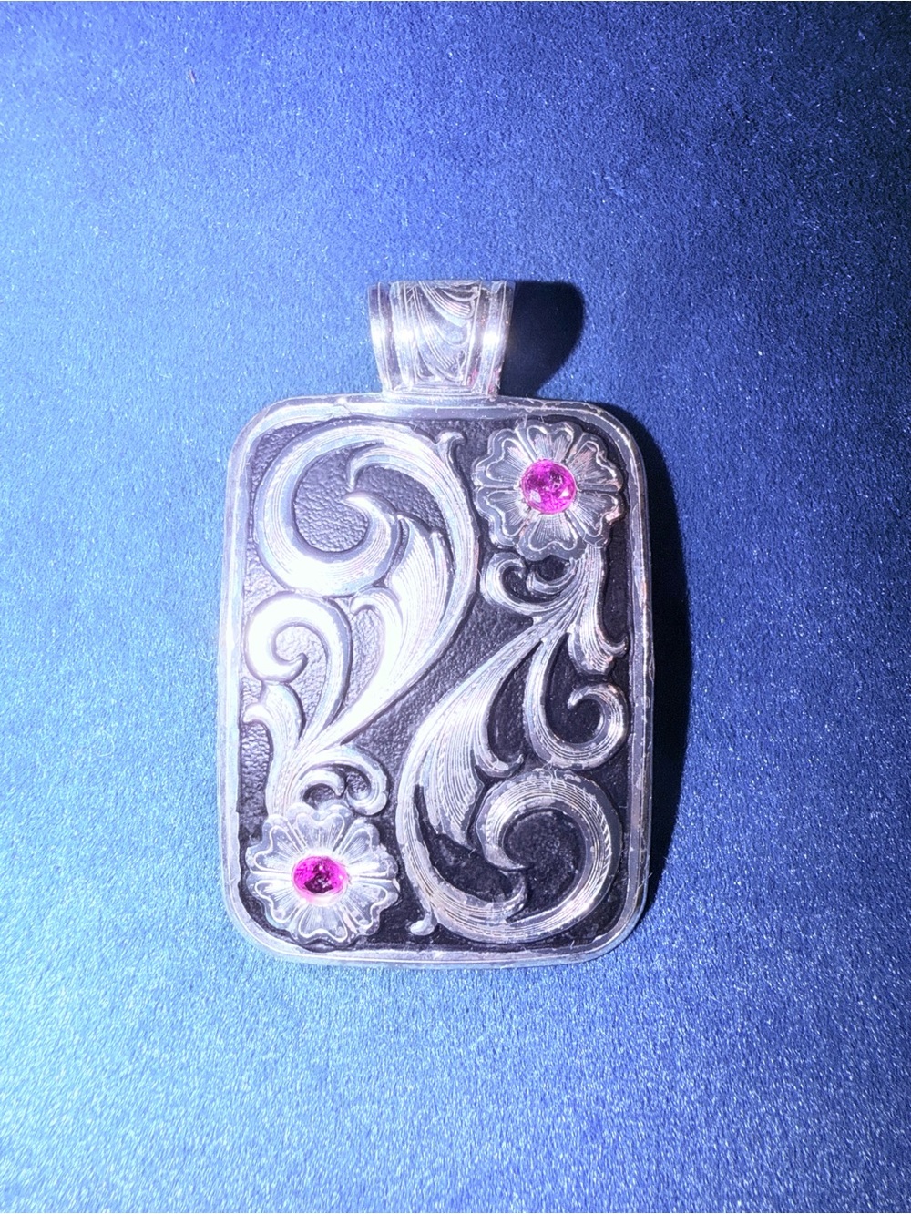 Vintage Montana Silversmiths Two Tone Floral Scroll Pendant with Ruby Stones - Picture 2 of 5